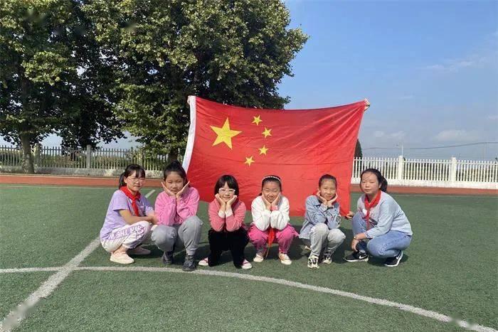 画线接蓝色球